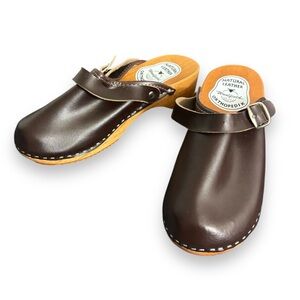 WOOLFIELD LTD Swedish Wood & Leather Clog Mule